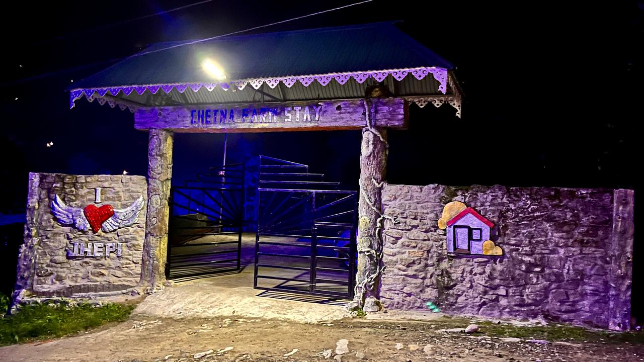 CHETNA FARMS